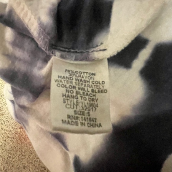 Tie Dye Flared Top - Picture 4 of 4